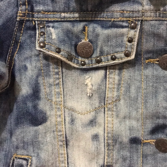 Jean Jacket - Picture 2 of 6
